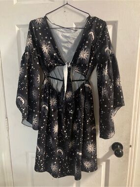 ROMWE Black Sun & Moon Print Long Sleeve Cutout Dress